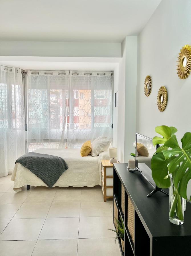Precioso Estudio Con Piscina, Junto A La Playa Torre Del Mar Ngoại thất bức ảnh