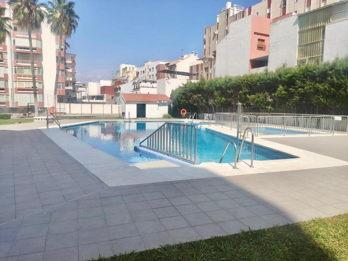 Precioso Estudio Con Piscina, Junto A La Playa Torre Del Mar Ngoại thất bức ảnh